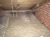 Foukaná izolace do dutiny pultové střechy